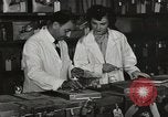 Standbild Bedeutung der amerikanischen Frauen als Arbeitskräfte New York United States USA, 1950, aus Sekunde 23 historischem Filmmaterial Videoclip 65675025323