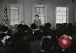 Standbild Frauen Wähler United States USA, 1947, aus Sekunde 3 historischem Filmmaterial Videoclip 65675025324