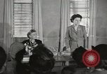 Standbild Frauen Wähler United States USA, 1947, aus Sekunde 31 historischem Filmmaterial Videoclip 65675025324