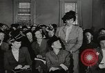 Standbild Frauen Wähler United States USA, 1947, aus Sekunde 36 historischem Filmmaterial Videoclip 65675025324