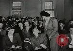 Standbild Frauen Wähler United States USA, 1947, aus Sekunde 37 historischem Filmmaterial Videoclip 65675025324