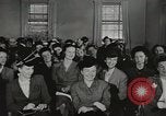 Standbild Frauen Wähler United States USA, 1947, aus Sekunde 40 historischem Filmmaterial Videoclip 65675025324