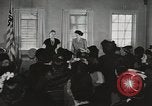 Standbild Frauen Wähler United States USA, 1947, aus Sekunde 44 historischem Filmmaterial Videoclip 65675025324