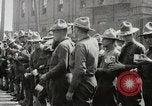Standbild amerikanische Truppen die Rückkehr nach Ersten Weltkrieg United States USA, 1919, aus Sekunde 32 historischem Filmmaterial Videoclip 65675025328