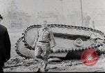 Standbild Ford 3 Tonne M1918 light Tanks umgeworfen während des Tests Michigan United States USA, 1918, aus Sekunde 5 historischem Filmmaterial Videoclip 65675025330