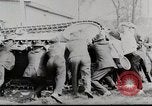 Standbild Ford 3 Tonne M1918 light Tanks umgeworfen während des Tests Michigan United States USA, 1918, aus Sekunde 13 historischem Filmmaterial Videoclip 65675025330