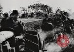 Standbild Bildung von Fordson Traktoren Pflügen eines Feldes United States USA, 1919, aus Sekunde 15 historischem Filmmaterial Videoclip 65675025331