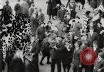 Standbild amerikanische Truppen Parade auf der 5th Avenue in New York City New York United States USA, 1919, aus Sekunde 33 historischem Filmmaterial Videoclip 65675025332
