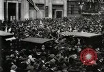 Standbild Trauerstaatsakt fuer USA unbekannter Soldat von  Ersten Weltkrieg United States USA, 1918, aus Sekunde 14 historischem Filmmaterial Videoclip 65675025335