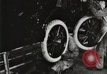 Immagine di Ford automobili e camion essendo fabbricati e utilizzati United States USA, 1922, secondo 37 filmato di repertorio 65675025342