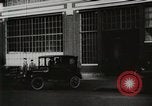 Immagine di Ford automobili e camion essendo fabbricati e utilizzati United States USA, 1922, secondo 61 filmato di repertorio 65675025342