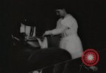 Standbild motorisierte Waschmaschine Staubsauger und Spinning Wheel United States USA, 1920, aus Sekunde 29 historischem Filmmaterial Videoclip 65675025347