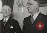 Immagine di Generale Marshall è giurato in Washington DC USA, 1947, secondo 13 filmato di repertorio 65675025349