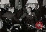 Immagine di Generale Marshall è giurato in Washington DC USA, 1947, secondo 20 filmato di repertorio 65675025349