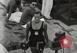 Immagine di Eleanor Holm Los Angeles California USA, 1932, secondo 18 filmato di repertorio 65675025354
