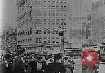 Immagine di Union Square New York City all'inizio del 1900 New York City USA, 1915, secondo 31 filmato di repertorio 65675025360