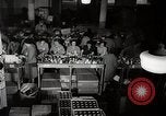 Image colis Croix-Rouge Mindanao Philippines, 1944, de la seconde 18 séquences d'archives historiques vidéo 65675025362