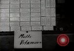 Image colis Croix-Rouge Mindanao Philippines, 1944, de la seconde 42 séquences d'archives historiques vidéo 65675025362