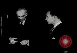 Standbild Henry Ford und Sohn United States USA, 1924, aus Sekunde 1 historischem Filmmaterial Videoclip 65675025383