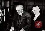 Standbild Henry Ford und Sohn United States USA, 1924, aus Sekunde 3 historischem Filmmaterial Videoclip 65675025383