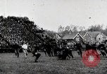 Standbild Kamera Männer mit der Hand durchgedreht motion picture Kameras United States USA, 1924, aus Sekunde 8 historischem Filmmaterial Videoclip 65675025384
