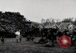 Standbild Kamera Männer mit der Hand durchgedreht motion picture Kameras United States USA, 1924, aus Sekunde 9 historischem Filmmaterial Videoclip 65675025384