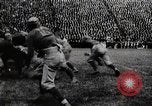 Standbild Kamera Männer mit der Hand durchgedreht motion picture Kameras United States USA, 1924, aus Sekunde 12 historischem Filmmaterial Videoclip 65675025384