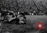 Standbild Kamera Männer mit der Hand durchgedreht motion picture Kameras United States USA, 1924, aus Sekunde 13 historischem Filmmaterial Videoclip 65675025384