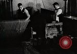Image début motion picture film la photographie et le traitement United States USA, 1924, de la seconde 17 séquences d'archives historiques vidéo 65675025385