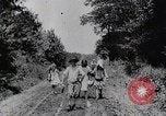 Standbild amerikanischen Schule Kinder United States USA, 1915, aus Sekunde 6 historischem Filmmaterial Videoclip 65675025394