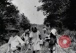 Standbild amerikanischen Schule Kinder United States USA, 1915, aus Sekunde 12 historischem Filmmaterial Videoclip 65675025394