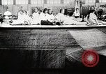 Immagine di Gente che si diverte a siepi Park Coney Island New York City USA, 1919, secondo 14 filmato di repertorio 65675025406