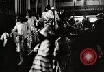 Immagine di Gente che si diverte a siepi Park Coney Island New York City USA, 1919, secondo 37 filmato di repertorio 65675025406