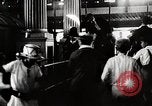 Immagine di Gente che si diverte a siepi Park Coney Island New York City USA, 1919, secondo 50 filmato di repertorio 65675025406