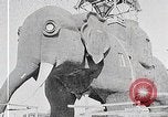 Immagine di Gigante elefante in legno con pelle di stagno martellato Margate New Jersey USA, 1919, secondo 22 filmato di repertorio 65675025408