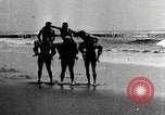 Immagine di Le donne e gli uomini Atlantic City New Jersey USA, 1919, secondo 8 filmato di repertorio 65675025409