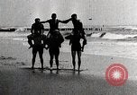 Immagine di Le donne e gli uomini Atlantic City New Jersey USA, 1919, secondo 9 filmato di repertorio 65675025409