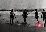 Immagine di Le donne e gli uomini Atlantic City New Jersey USA, 1919, secondo 16 filmato di repertorio 65675025409
