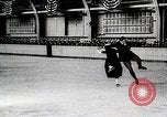 Standbild Eiskunstlauf United States USA, 1919, aus Sekunde 4 historischem Filmmaterial Videoclip 65675025412