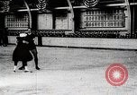 Standbild Eiskunstlauf United States USA, 1919, aus Sekunde 23 historischem Filmmaterial Videoclip 65675025412