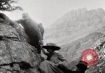 Standbild Stadt Menschen Klettern Western United States USA, 1919, aus Sekunde 25 historischem Filmmaterial Videoclip 65675025422