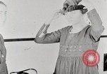 Image American women workers United States USA, 1919, de la seconde 32 séquences d'archives historiques vidéo 65675025424