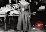 Image American women United States USA, 1919, de la seconde 15 séquences d'archives historiques vidéo 65675025425
