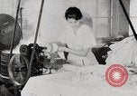 Image American women United States USA, 1919, de la seconde 10 séquences d'archives historiques vidéo 65675025426