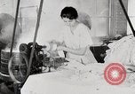 Image American women United States USA, 1919, de la seconde 13 séquences d'archives historiques vidéo 65675025426
