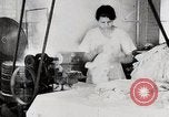 Image American women United States USA, 1919, de la seconde 14 séquences d'archives historiques vidéo 65675025426