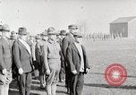 Standbild Ausbildung amerikanischer Soldaten Ersten Weltkrieg United States USA, 1917, aus Sekunde 13 historischem Filmmaterial Videoclip 65675025430
