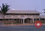 Standbild Air Force Base Operations Gebäude Phu Cat Vietnam, 1968, aus Sekunde 42 historischem Filmmaterial Videoclip 65675025451
