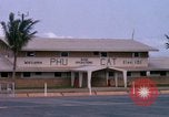 Standbild Air Force Base Operations Gebäude Phu Cat Vietnam, 1968, aus Sekunde 45 historischem Filmmaterial Videoclip 65675025451