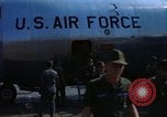 Immagine di United States Air Force personale unità arrivare L'unità PHU Cat Vietnam, 1968, secondo 40 filmato di repertorio 65675025452